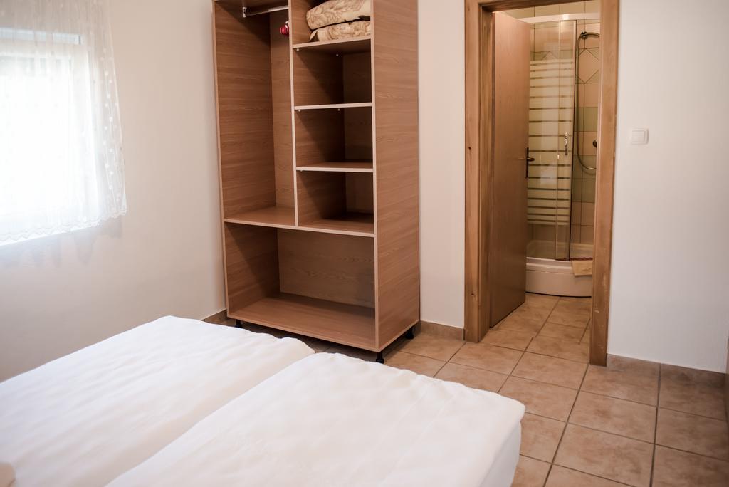 Ana Stjepan Nikolic - Pilgrim'S 2Nd Home Medjugorje Exterior photo